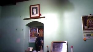 સાધારણ વ્હીટની માટે સેકસી વીડીયો ફુલ સેકસી વીડિયો છિદ્રોમાંથી બે લાંબા નેગ્રો શિશ્ન દેખાયા.